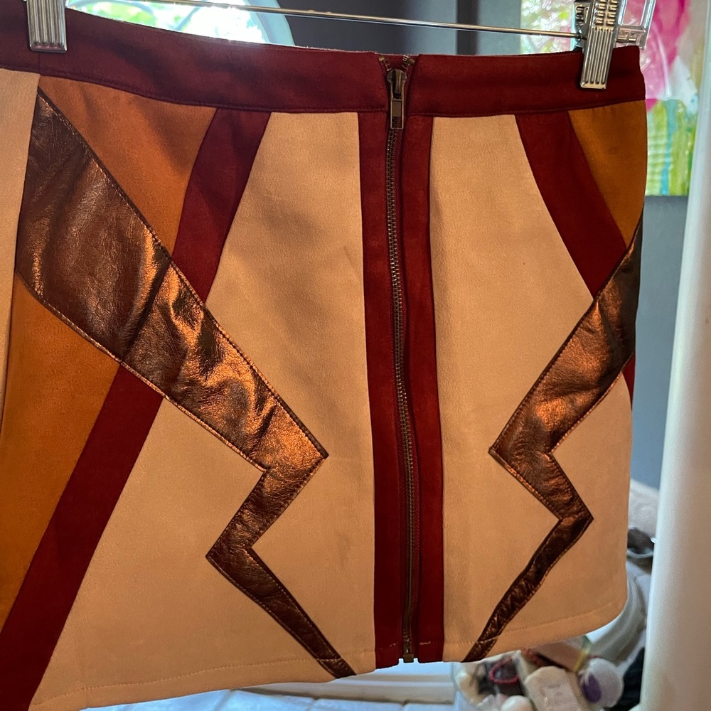 Wild Honey size small mini skirt gorgeous fall colors